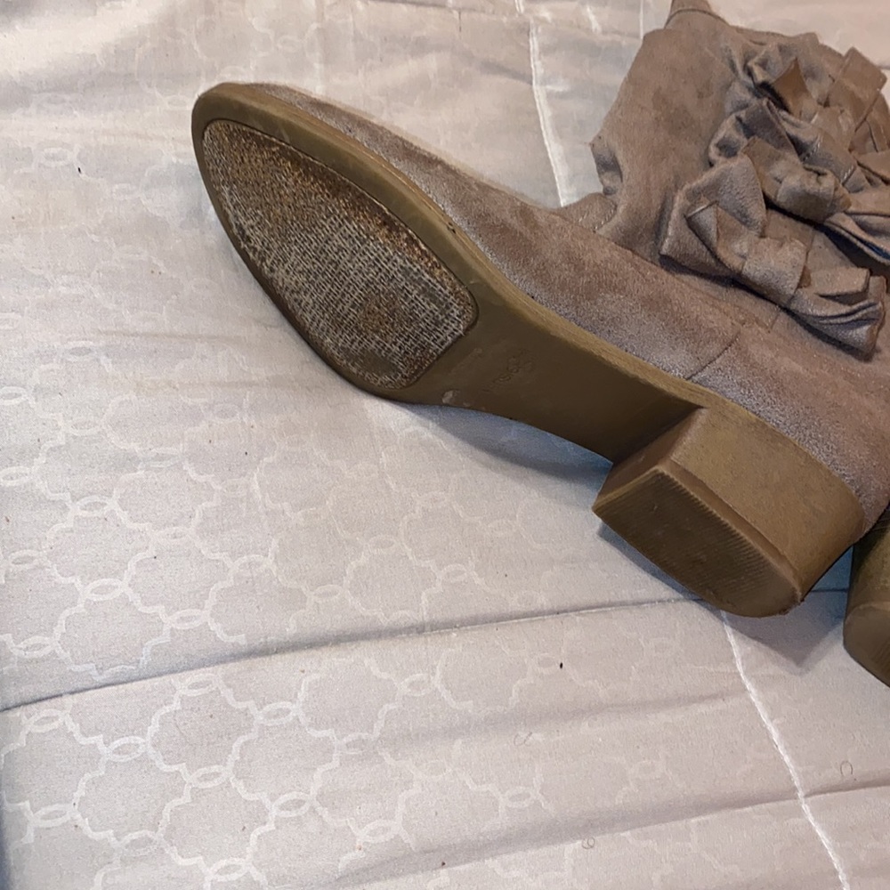 Boots 🤍 - Picture 3 of 5